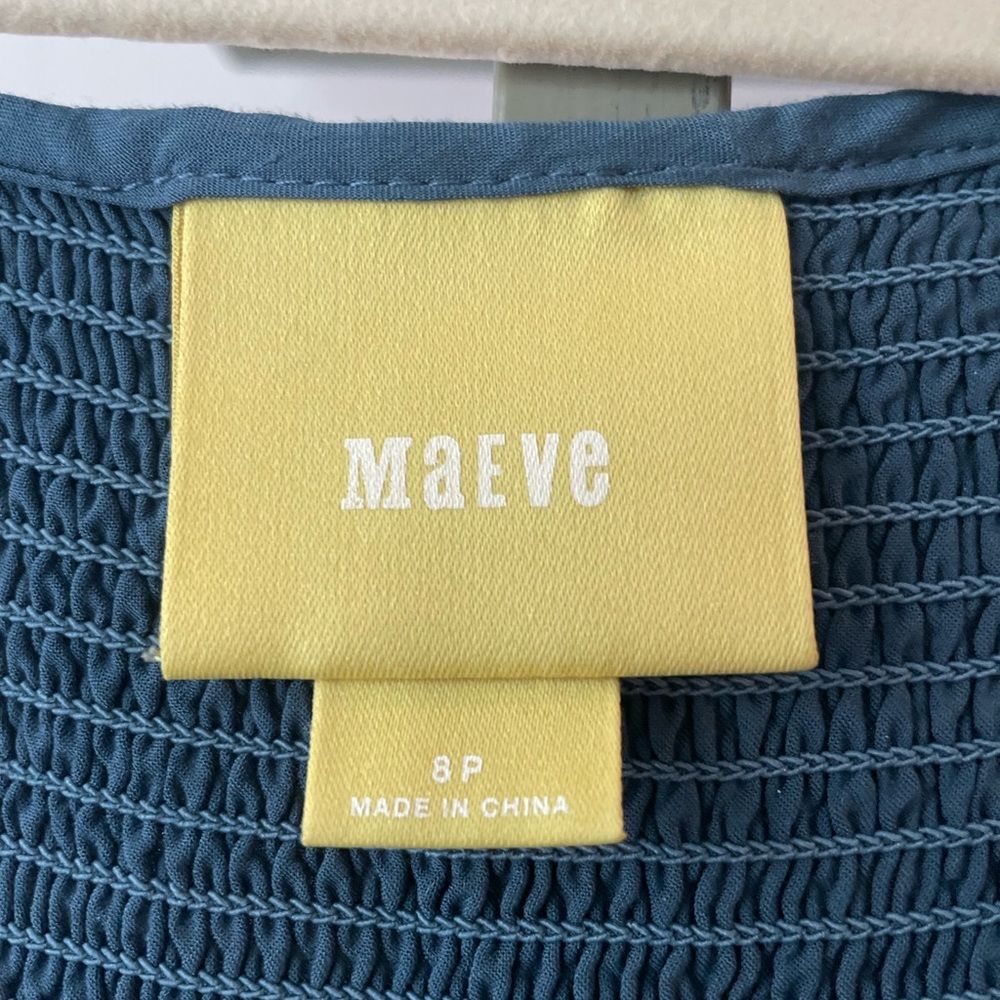 Maeve - Picture 5 of 5